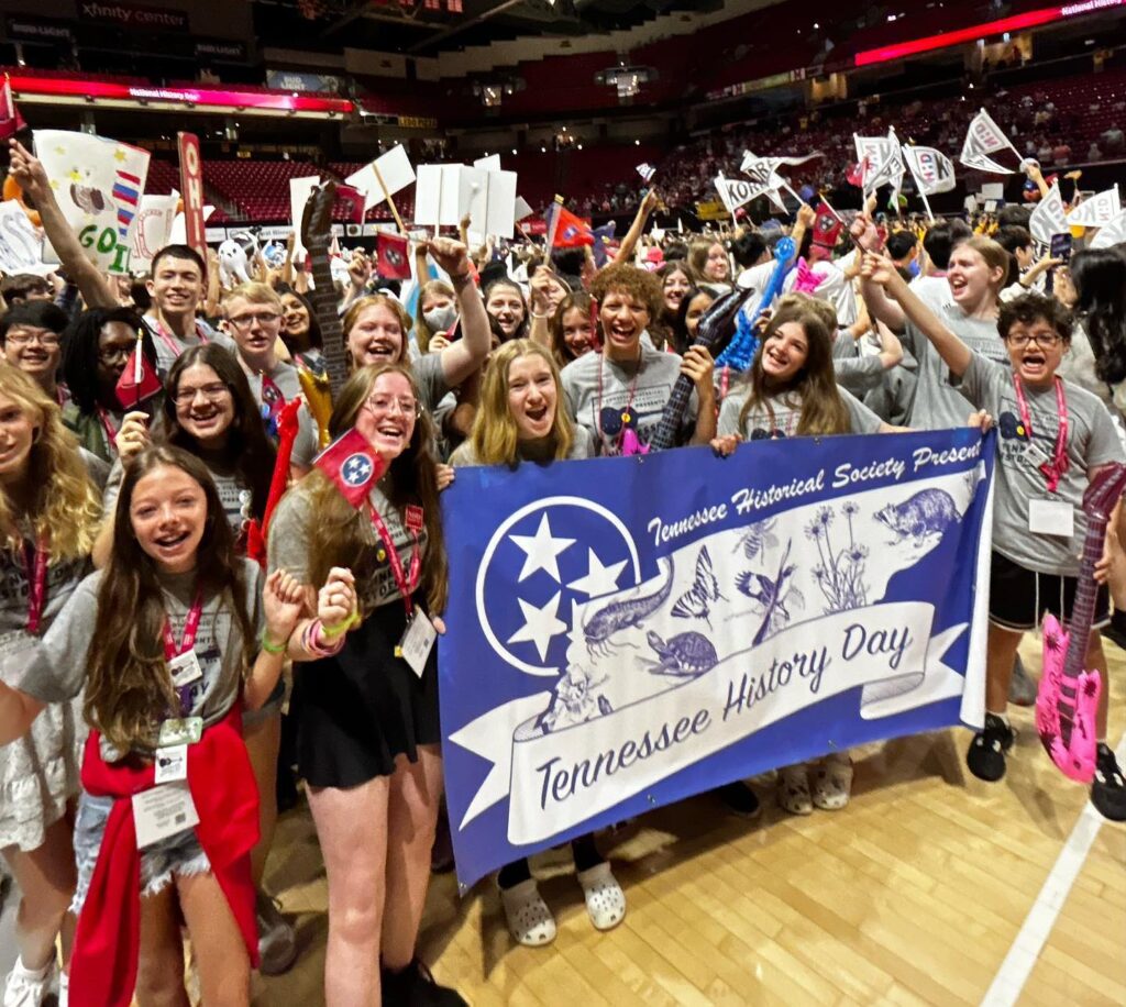 Tennessee History Day students at the national contest