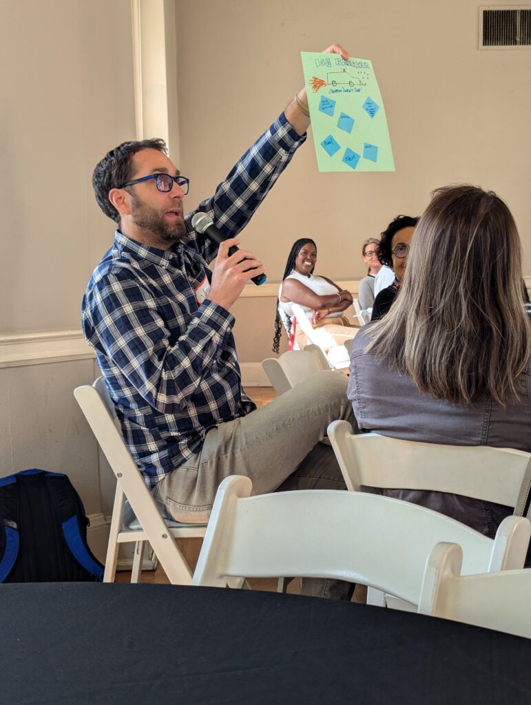 Presenting a future artifact at the strategic foresight workshop